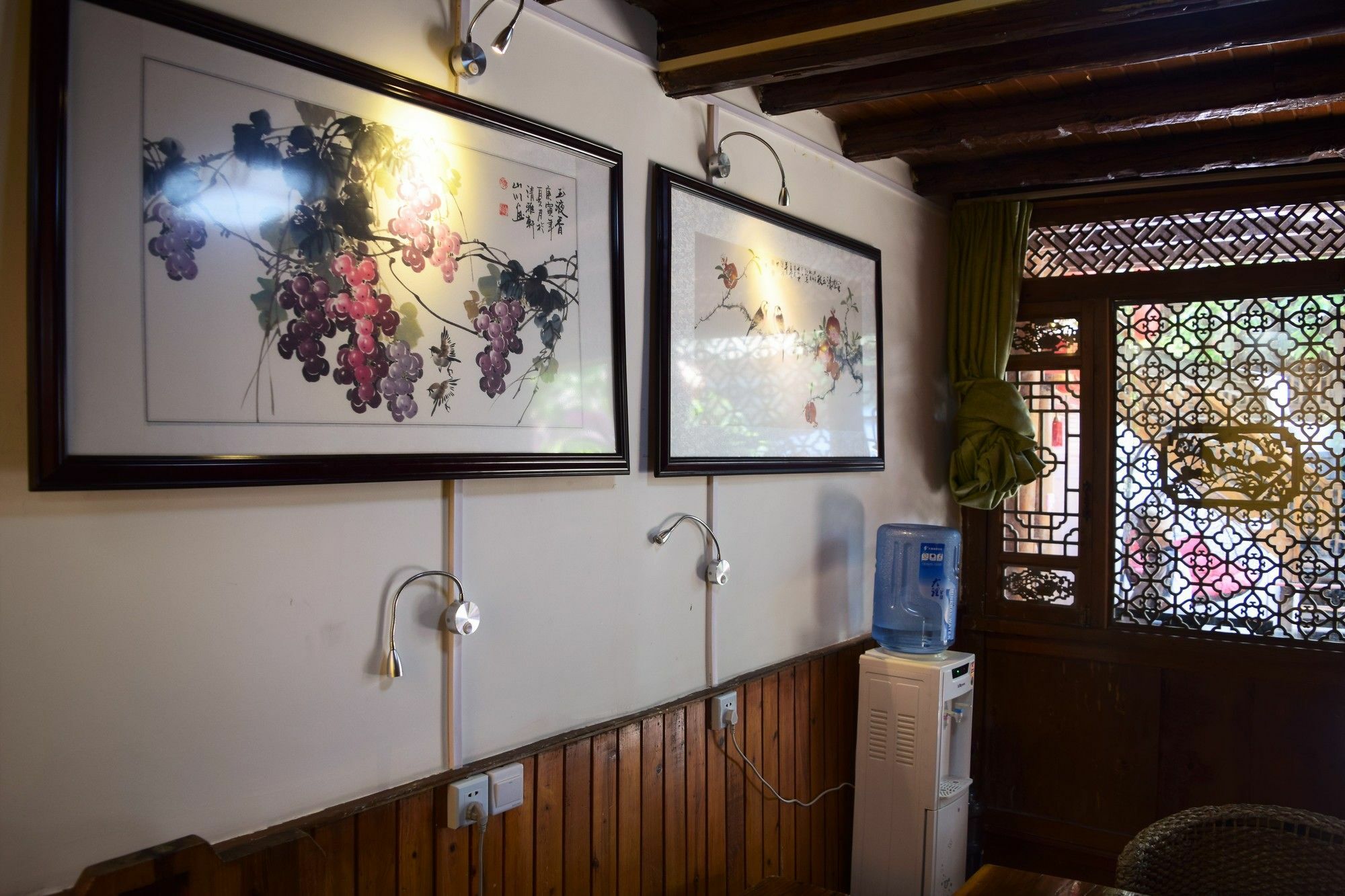 Runtong International Youth Hostel Lijiang  Luaran gambar