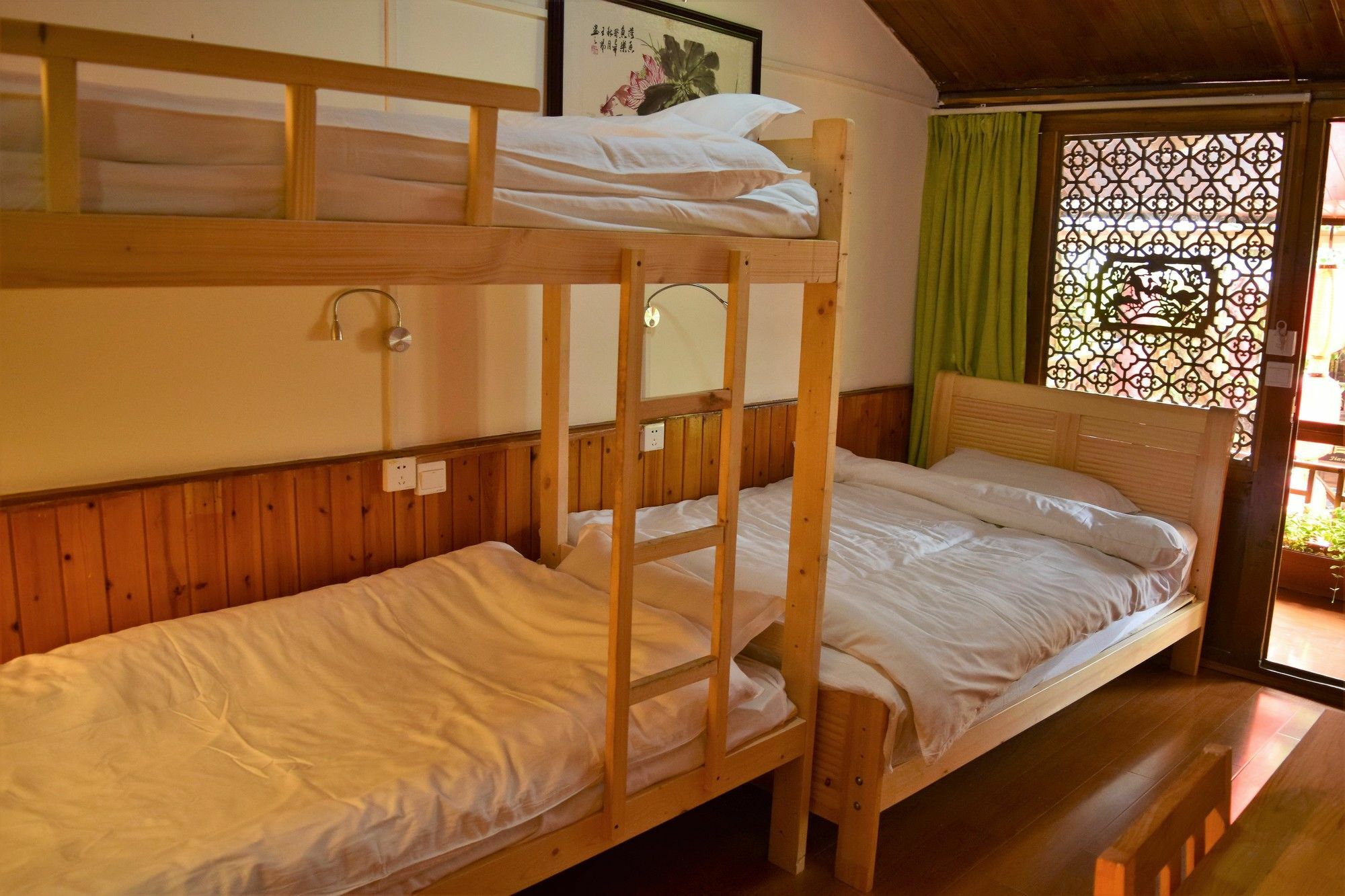 Runtong International Youth Hostel Lijiang  Luaran gambar